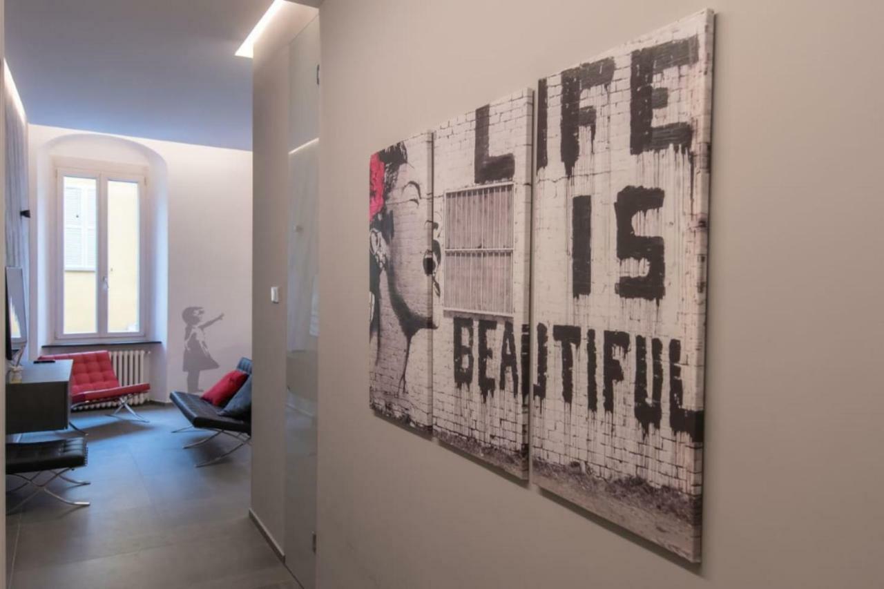 Banksy - Arte In Centro Citta Apartment Парма Екстериор снимка